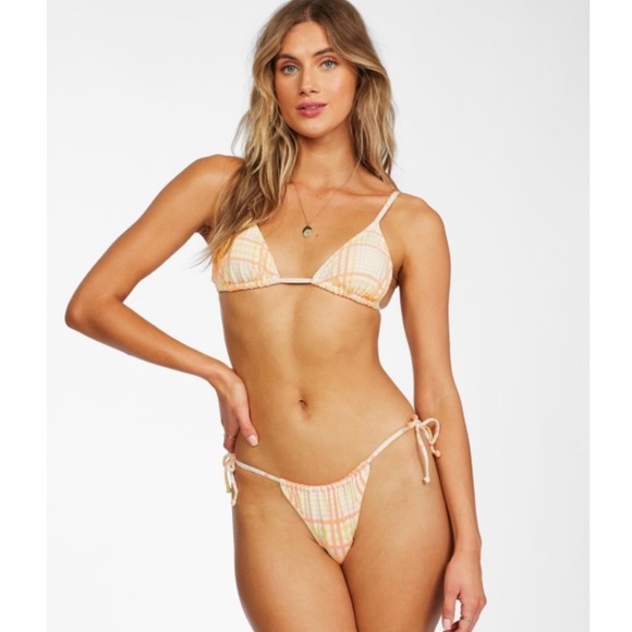 🔥🔥BILLABONG - PRETTY IN PLAID RUCHED HIKE SET🔥 - Picture 4 of 8